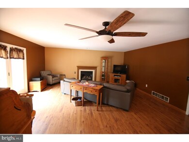 750 Ford Ave, Langhorne, PA 19047 - photo 6