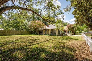 606 W Acheson St, Denison, TX 75020 - photo 5