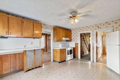 13 Highland St, Wakefield, MA 01880 - photo 5