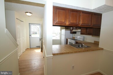 11715 Rosearbor Ct, Germantown, MD 20876 - photo 4