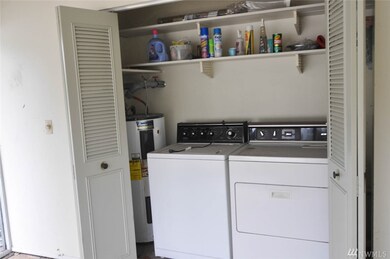 2124 Maple St, Point Roberts, WA 98281 - photo 5