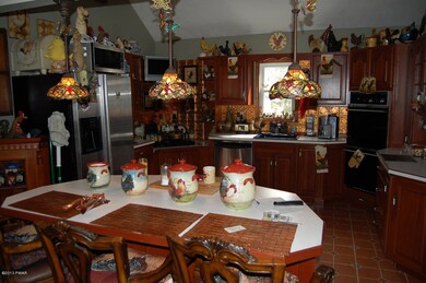 124 Center Trail, Hawley, PA 18428 - photo 3