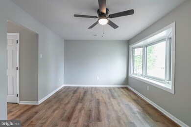 28 E Orndorff Dr, Brunswick, MD 21716 - photo 4