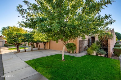 5541 N 5th Ln, Phoenix, AZ 85013 - photo 3
