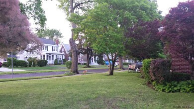 195 Whitehall Rd, Albany, NY 12209 - photo 3