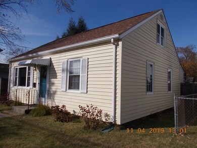 242 Plumtree Rd, Springfield, MA 01118 - photo 2