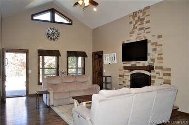 Vaulted ceilings with lots of natural light