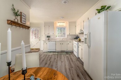 2602 Shearer Dr, Statesville, NC 28625 - photo 3