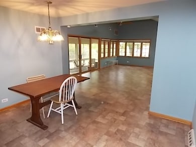 20531 Marathon Ct, Olympia Fields, IL 60461 - photo 3