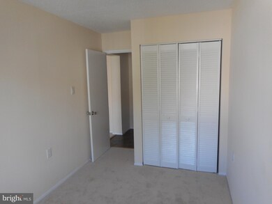 8606 Village Way unit D, Alexandria, VA 22309 - photo 5