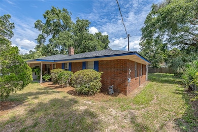 919 Mallery St, Saint Simons Island, GA 31522 - photo 2