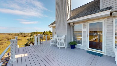 2011 E Fort MacOn Rd, Atlantic Beach, NC 28512 - photo 5