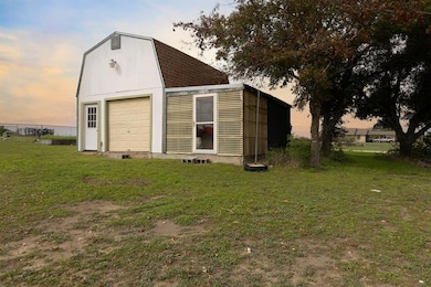 1957 County Road 107, Hutto, TX 78634 - photo 3