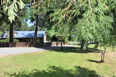 1670 Russell Rd, Merlin, OR 97532 - photo 6