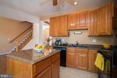 20965 Martingale Square, Sterling, VA 20165 - photo 6