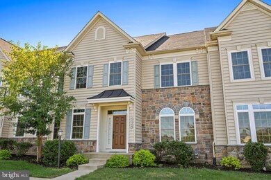 42589 Voormeade Terrace, Chantilly, VA 20152 - photo 6