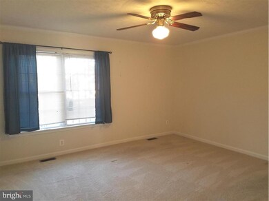 347 Montgomery Cir, Stephens City, VA 22655 - photo 7