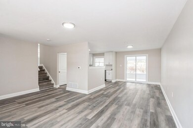 210 Cornwall Dr, Chalfont, PA 18914 - photo 3