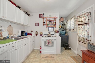 2 Payne Ave, Runnemede, NJ 08078 - photo 5