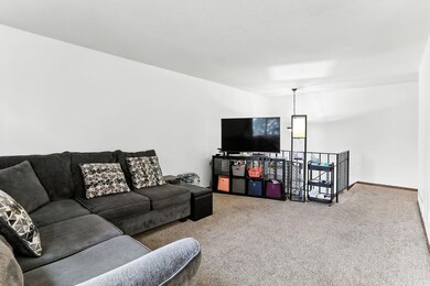 3945 Gershwin Ave N, Saint Paul, MN 55128 - photo 2