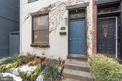 215 Muench St, Harrisburg, PA 17102 - photo 4
