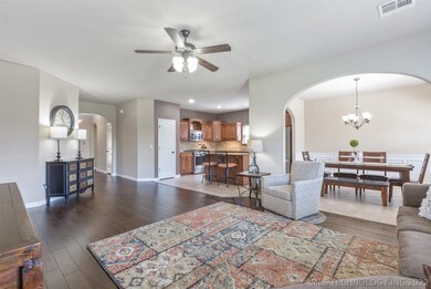 2020 E 133rd Ct, Bixby, OK 74008 - photo 2