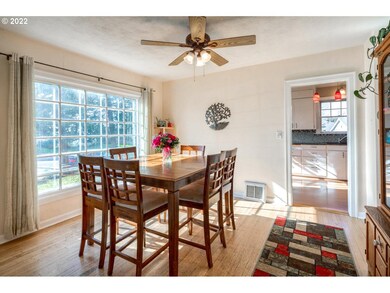 628 N Knights Bridge Rd, Canby, OR 97013 - photo 6