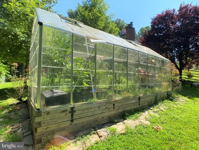 8104 Flossie Ln, Clifton, VA 20124 - photo 3