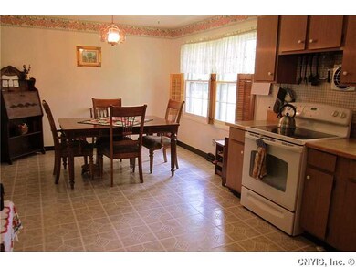 Kitchen Dining. At the other end of the Kitchen is