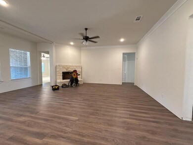 2116 Crystal Palace Blvd, Alvarado, TX 76009 - photo 4