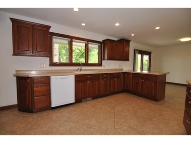 1330 Sunrise Rd, Oregon, WI 53575 - photo 6