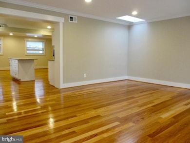 5305 Bangor Dr, Kensington, MD 20895 - photo 7