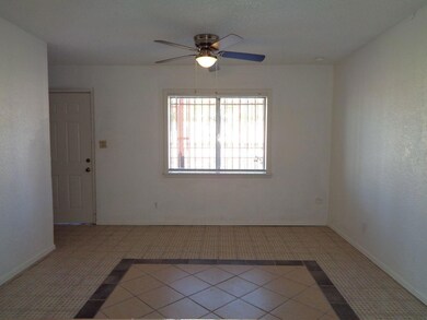 7945 Knights Dr unit C, El Paso, TX 79915 - photo 3