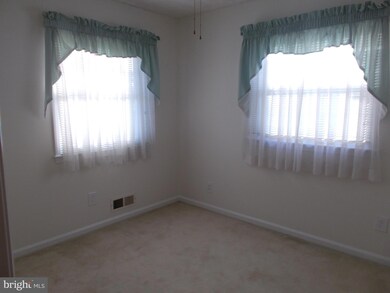 1111 Mchenry Dr, Glen Burnie, MD 21061 - photo 7