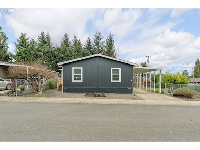 112 Twin Oaks Loop, Winston, OR 97496 - photo 2