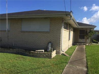 Entrance to right side of house