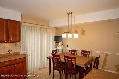 RE_Listing_360_RollingHillGreen_2021_IMG