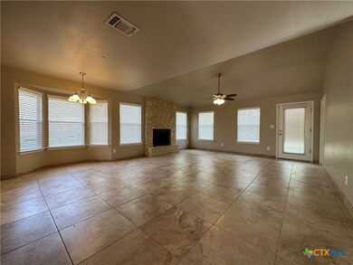 204 Dolly St, San Marcos, TX 78666 - photo 3