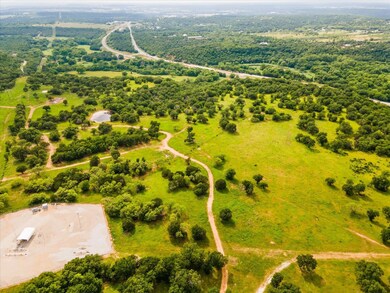 11201 Mineral Wells Hwy, Weatherford, TX 76088 - photo 4