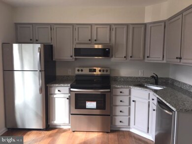 300 S 11th St unit G, Purcellville, VA 20132 - photo 4