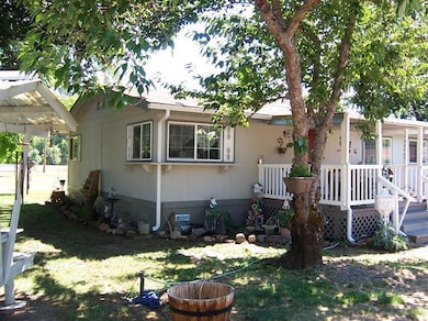 2784 Merlin Rd, Grants Pass, OR 97526 - photo 3