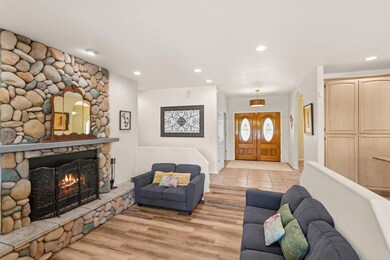 15_221 trevor way - 15