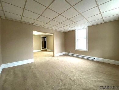UNIT 645 - LIVING ROOM