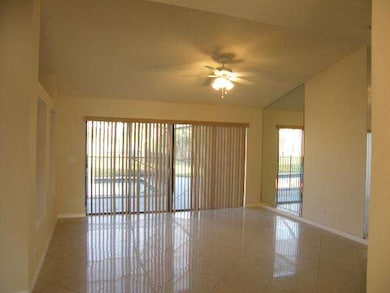 22572 Blue Fin Trail, Boca Raton, FL 33428 - photo 4