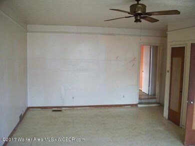 den-dining area
