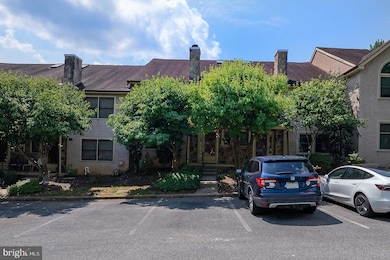 102 Beacon Square unit 12, Chesterbrook, PA 19087 - photo 2