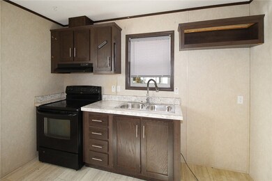 643 Forest Park, Middletown, RI 02842 - photo 5