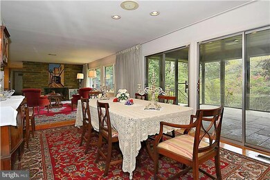 8501 Old Seven Locks Rd, Bethesda, MD 20817 - photo 4