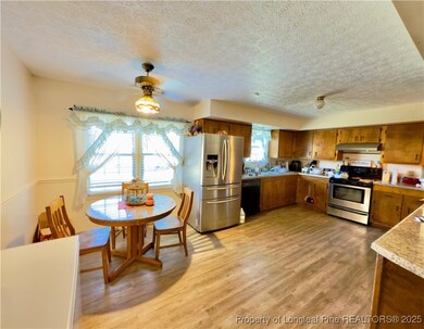 4506 Tobacco Rd, Orrum, NC 28369 - photo 5