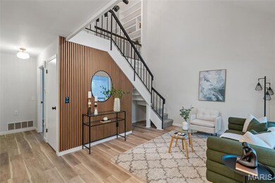 4363 Tavistock Cir unit 22C, Saint Louis, MO 63129 - photo 2